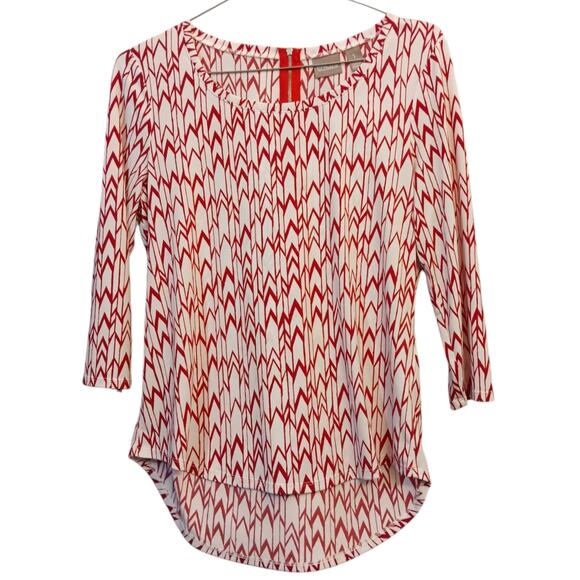 CHICO'S 1 Slinky Top Blouse M/8 Zip Back Chevron Red Office Career Travel Work - Picture 2 of 9